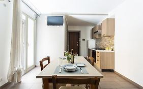 Meschita Little House